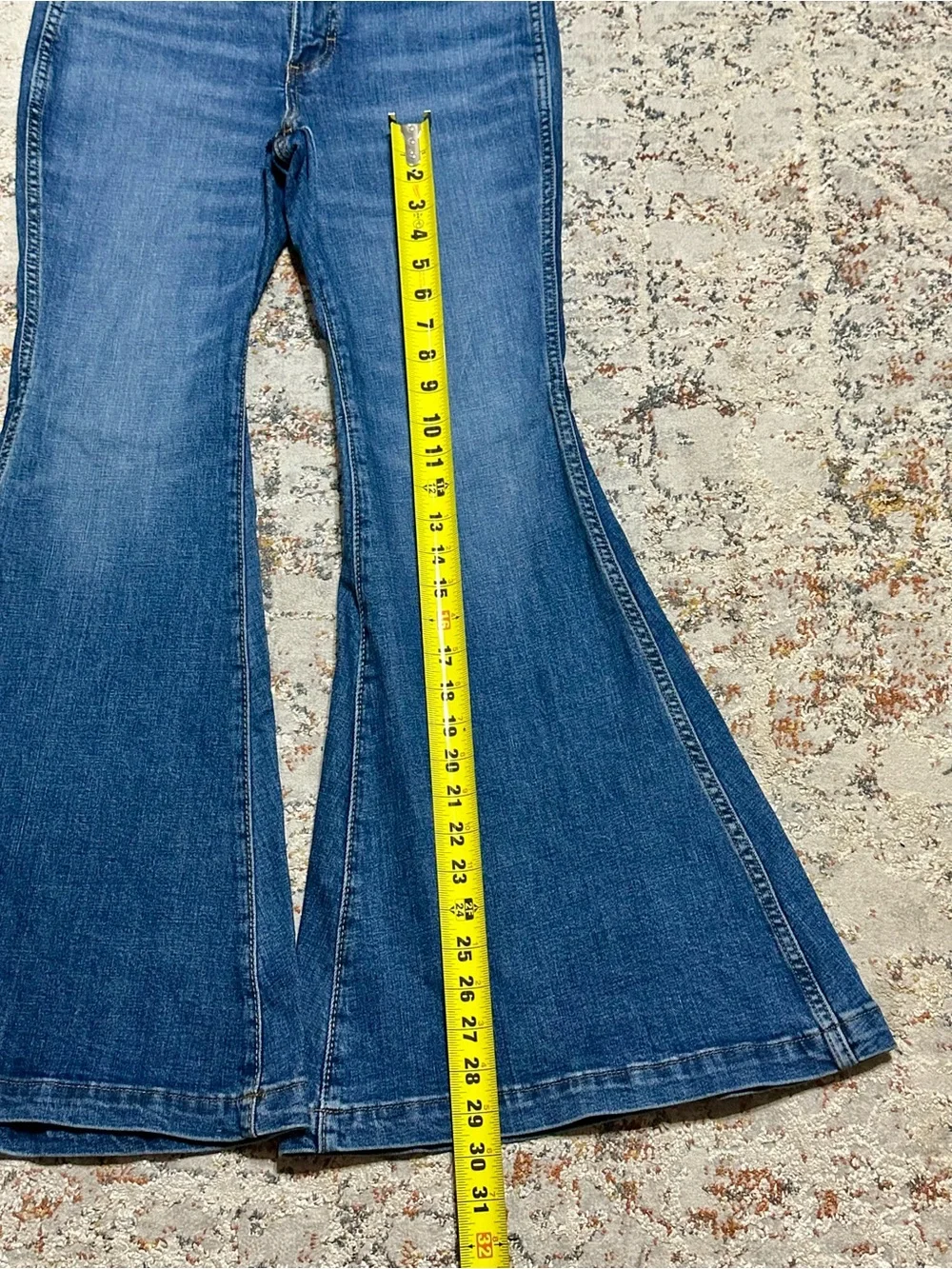 Wrangler Retro high rise flare jeans size 27 x 30 - Picture 5 of 15